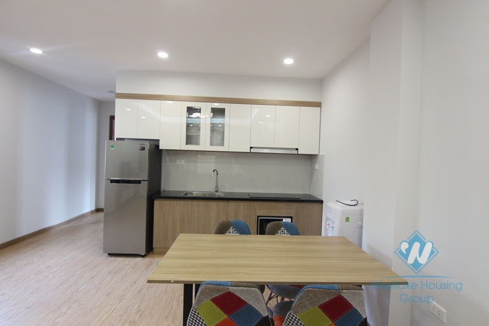 One bedroom apartment for rent in main street ot Tay Ho district.